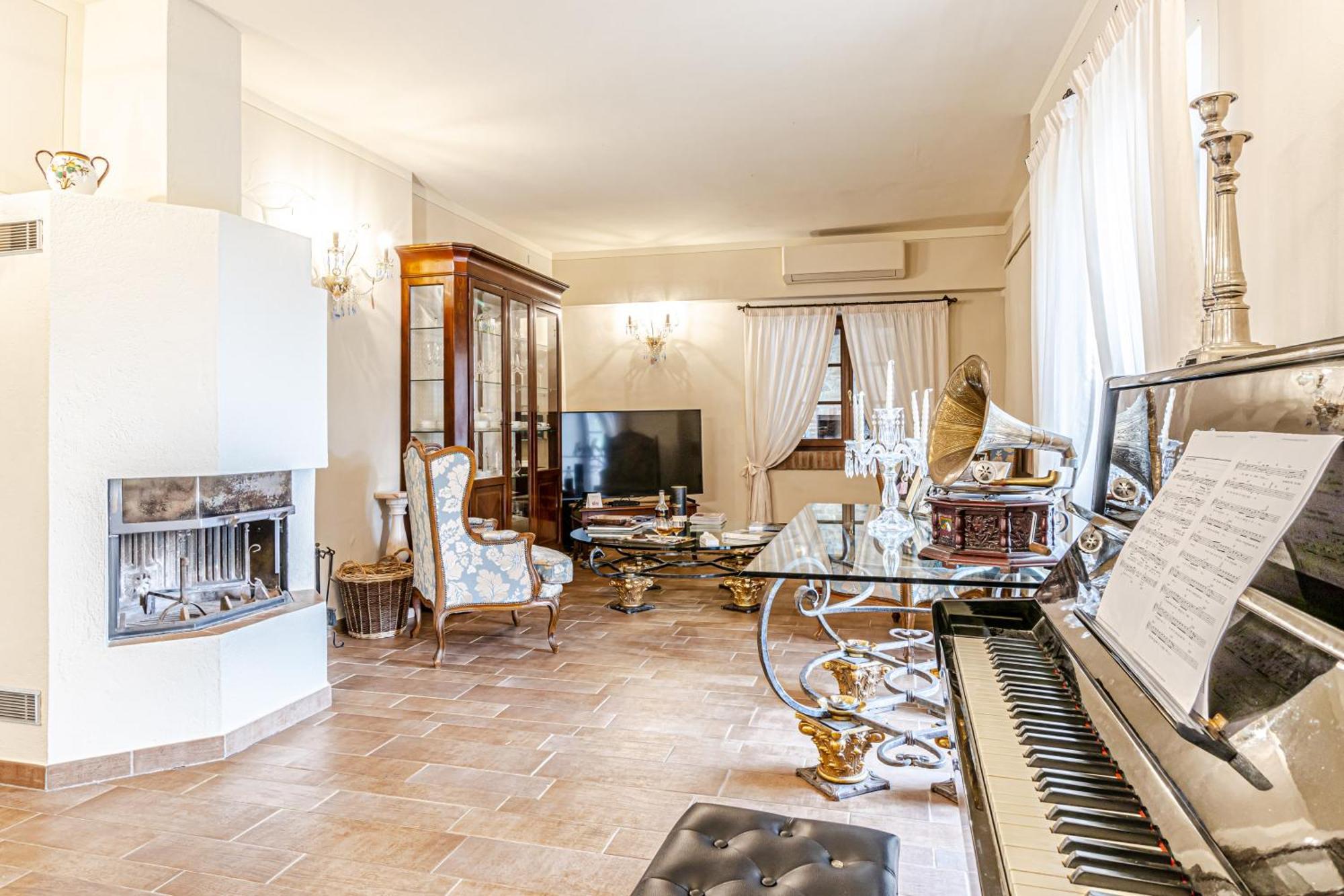 Chateau La Siroque モンテカティーニ・ヴァル・ディ・チェーチナ エクステリア 写真